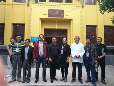 喜迎国庆特别报道 易医会通守正创新：罗杰锋与传统文化的时代传承