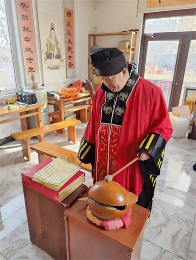 笃行易学之道 传承文化之光——记中华传统文化优秀传承人谭业波