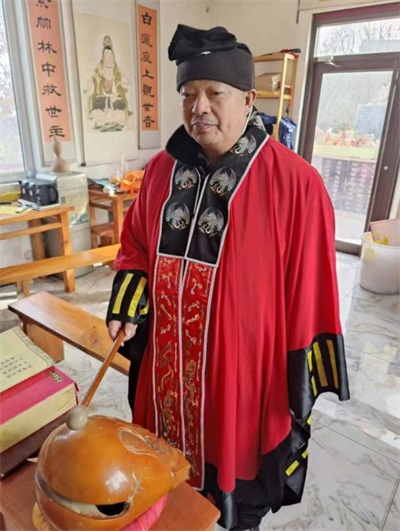 笃行易学之道 传承文化之光——记中华传统文化优秀传承人谭业波