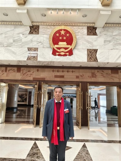 传承国粹守正创新 国医大师——闻树忠