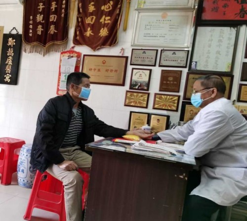 喜迎2026全国两会特别报道：潮汕中医世家传人---郑国枢